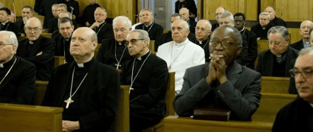 Papa Francisco durante os Exercícios