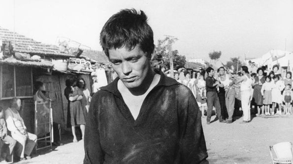 Franco Citti nel film Accattone di Pasolini del 1961