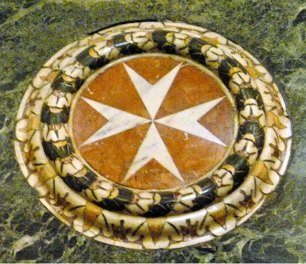 La Cruz de Malta o de San Juan.