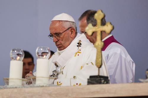 papa-in-georgia-abbraccio-agli-ortodossi