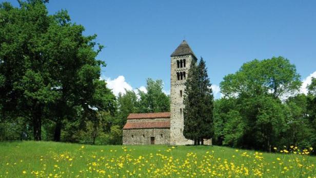 la pieve romanica di San Secondo, nella campagna biellese1