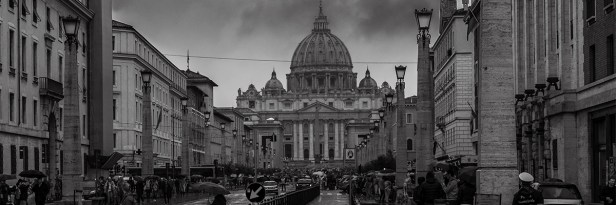 12-09-2019-vaticano-noite-dark_robertofaccenda_flickr
