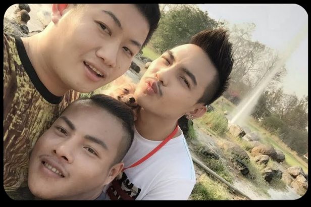 Primo “matrimonio a tre” tra uomini