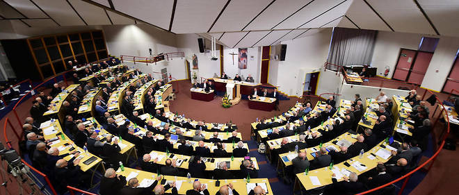 La Conférence des évêques de France à Lourdes. ..jpg