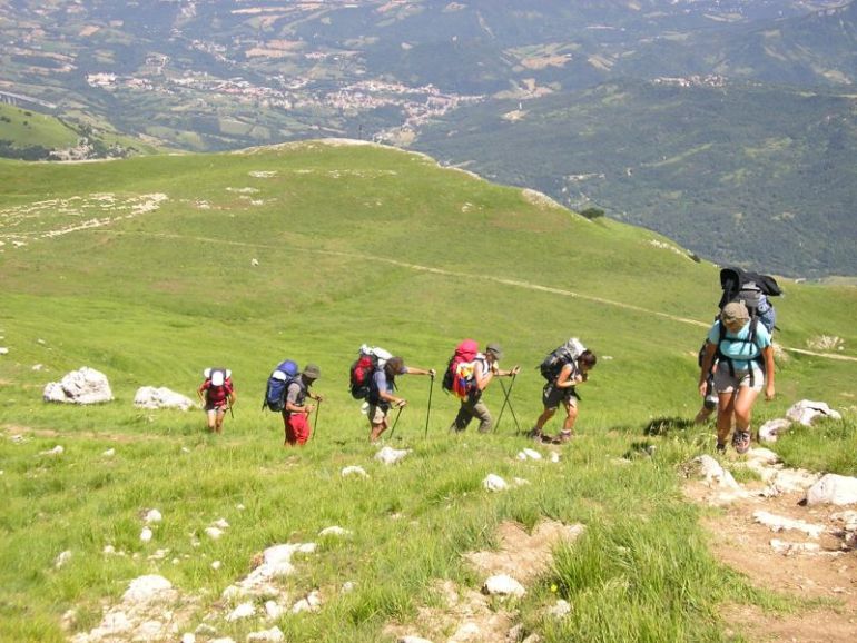 25. Caminho estreito.jpg