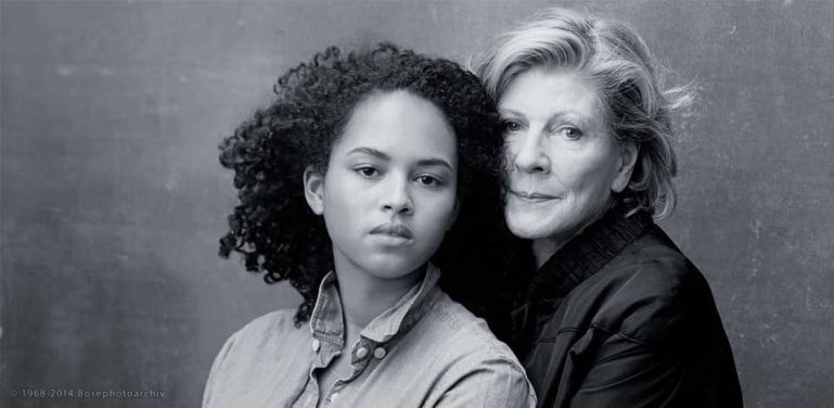 La collezionista e mecenate nonchè presidente emerita del Moma Agnes Gund fotografata da Annie Leibovitz per il calendario Pirelli. Un nuovo modo per narrare il femminile.