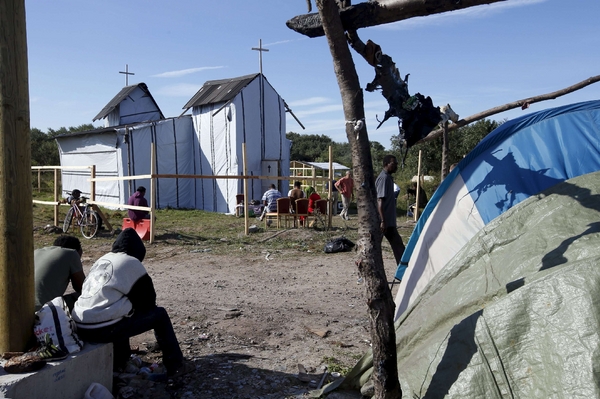 Calais, la chiesa dei “disperati” dell'Eurotunnel 9