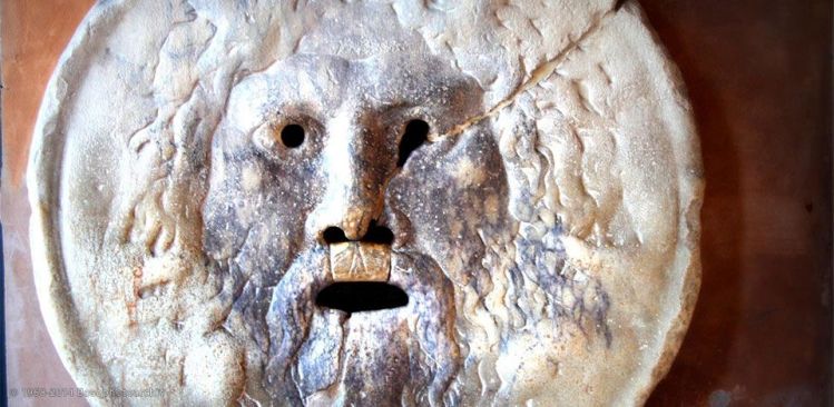 Mascherone detto Bocca della verità, pronao di santa Maria in Cosmedin, Roma.jpg