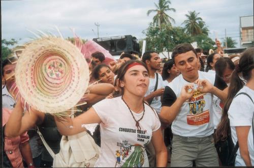 il mondo è in movimenti.