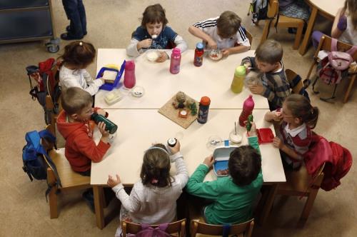 L'asilo che cancella la festa del papà