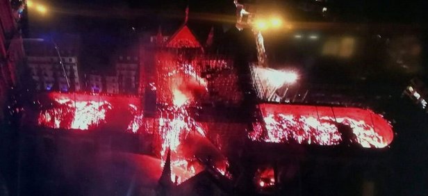 661_magic-article-actu_be1_f13_71d2e42050632dfa3d0ee84254_les-images-de-l-interieur-de-notre-dame-brulee