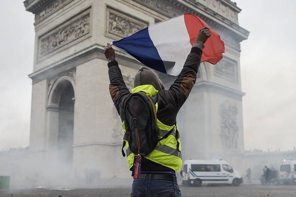 FRANCE-SOCIAL-POLITICS-ENVIRONMENT-OIL-DEMO