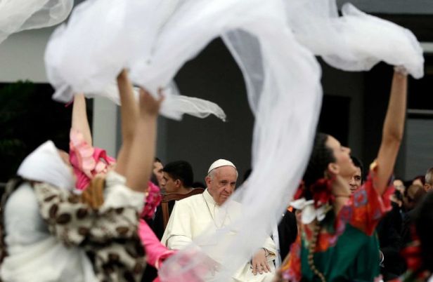 Francis lauds role of Paraguayan women.