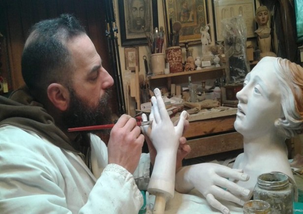 statua-madonna-addolorata-san-salvo-7-1200x720