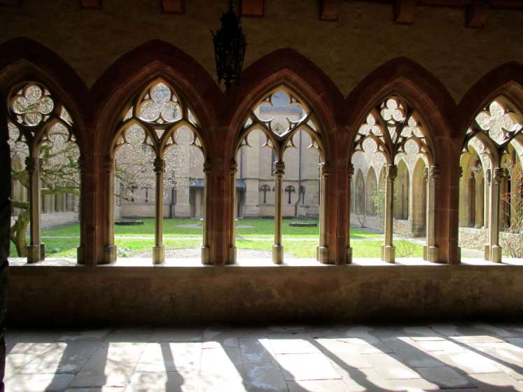 22. Trascurate le altre ore del giorno