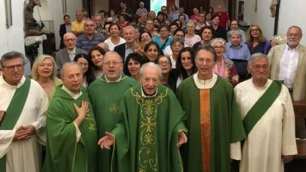 Probo Vaccarini, con sus hijos y familia