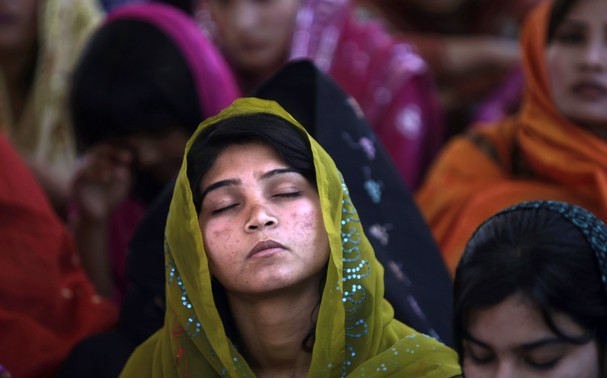 PAKISTAN_-_giovane_cristiana_discriminazioni