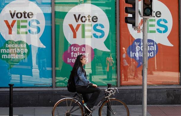 Nozze gay, il dibattito sui giornali.