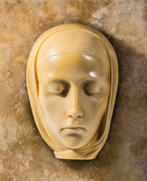 Adolfo Wildt, Vergine