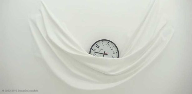 Falling Clock, Daniel Arsham.